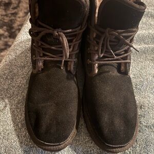 NWOT-Men’s UGG Boots